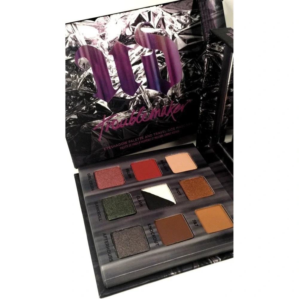 Urban Decay Troublemaker Eyeshadow Palette New‎ Discontinued